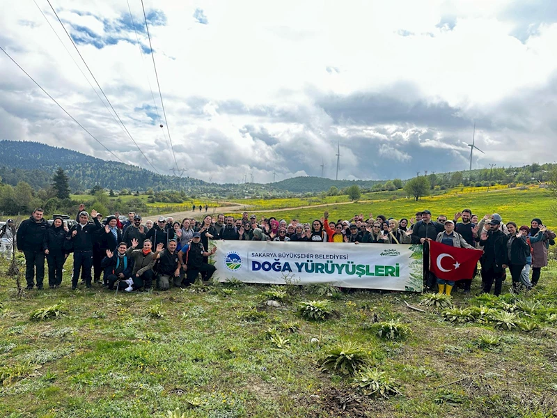 Doğa tutkunları Karagöl’ün cennet doğasını adım adım keşfetti