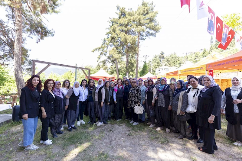 Çamlıyaylalı Üretici Kadınlara Kooperatifleşmenin Önemi Anlatıldı