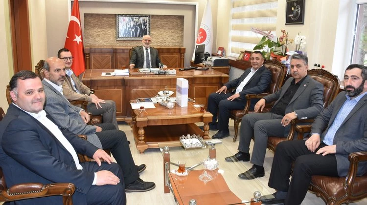 BAŞKANIMIZ, İLİMİZ MÜFTÜLÜĞÜNE ATANAN DR. HAYRİ ERENAY’I ZİYARET ETTİ
