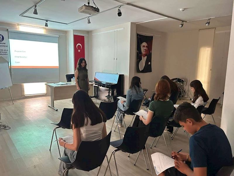 BELEDİYENİN “PSİKOEĞİTİM SEMİNERLERİ” LİSELER İLE DEVAM ETTİ