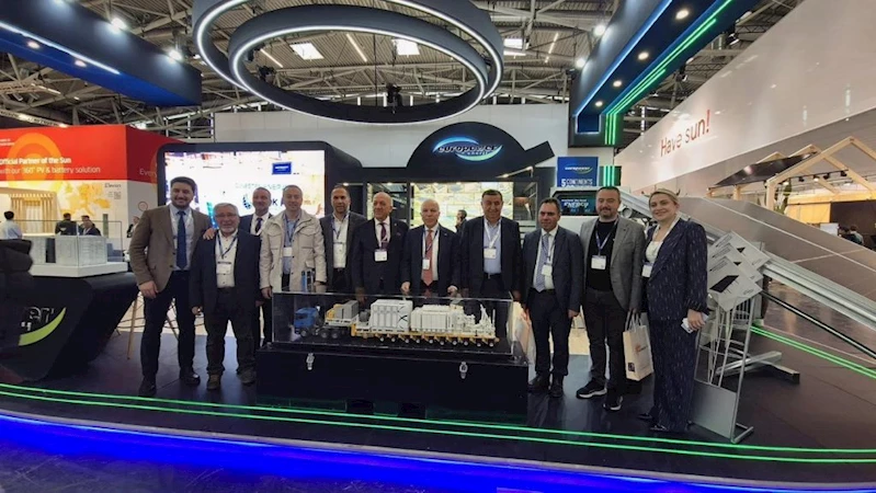 Belediye Başkanımız Adnan Öztaş InterSolar Fuarı’nda Yenilenebilir Enerji Teknolojilerini İnceledi