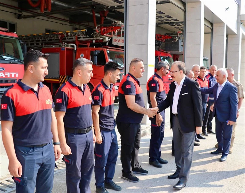 BAYRAM COŞKUSU GÖREV BAŞINDAKİ PERSONELLE PAYLAŞILDI!