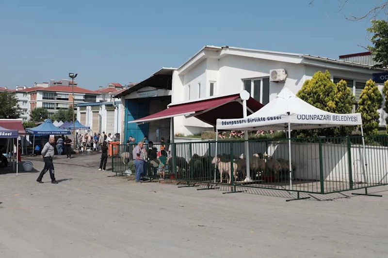 VATANDAŞLARDAN BAŞKAN KURT’A TEŞEKKÜR