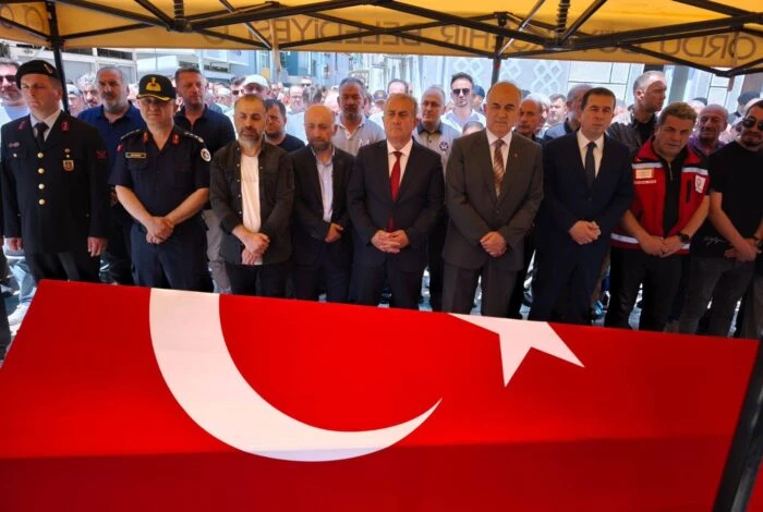 KIBRIS GAZİSİ KANİ DEMİR SON YOLCULUĞUNA UĞURLANDI