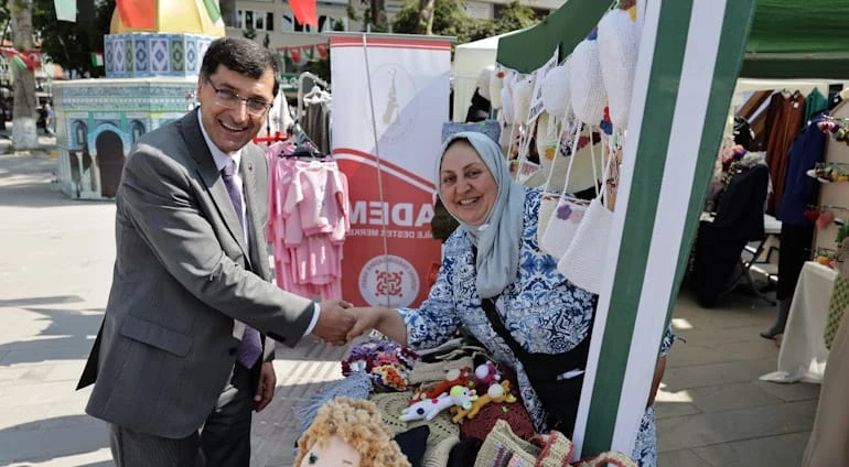 BELEDİYE BAŞKANIMIZ EYÜP KAHVECİ’DEN KADINLARIMIZIN ESERLERİNE ÖVGÜ