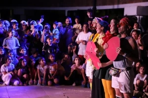 Gezici Çocuk Tiyatro Günleri coşkuyla başladı