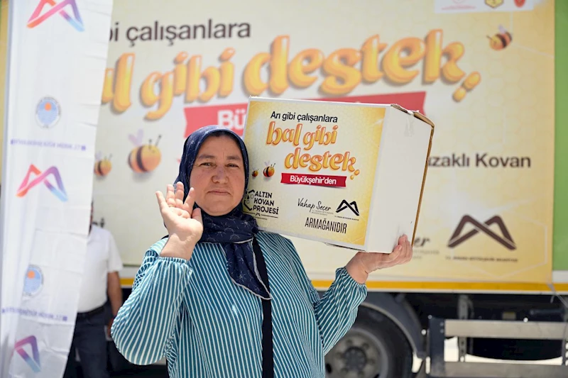 Büyükşehir’in Destekleri Üretime Bereket, Yetiştiricilere Can Suyu Oluyor