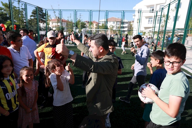 Rasim Amca’larından Çocuklara Dondurma ve Limonata İkramı