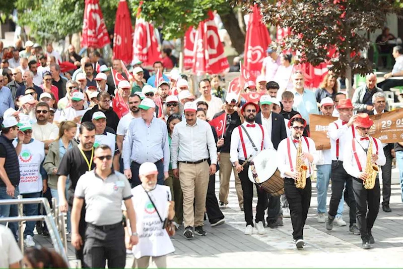 ODUNPAZARI’NDA AHŞABIN SESİ YÜKSELİYOR: 8. ULUSLARARASI AHŞAP HEYKEL FESTİVALİ BAŞLADI