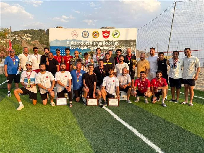 GELENEKSEL ALANYA BELEDİYESPOR AYAK TENİSİ TURNUVASI SONA ERDİ
