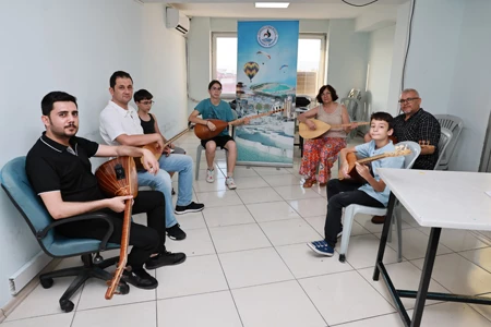 PAMUKKALE BELEDİYESİ YAZ KURSLARI YOĞUN İLGİYLE DEVAM EDİYOR