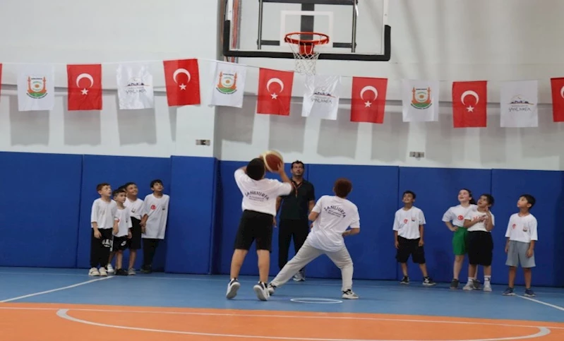 ŞANLIURFA BÜYÜKŞEHİR BELEDİYESİ’NDEN ÇOCUKLARA PROFESYONEL BASKETBOL EĞİTİMİ