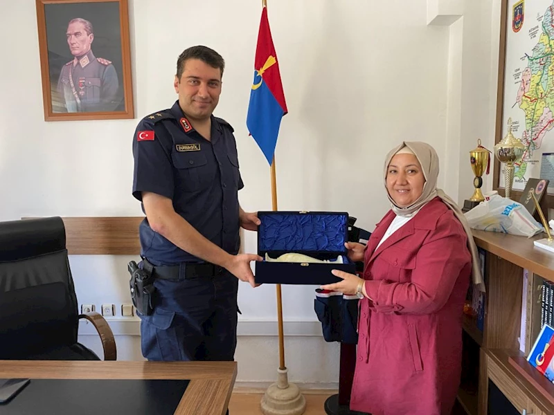 Başkan Seyhan Kılınçarslan, Tayini Çıkan İlçe Jandarma Komutanı Furkan Durnagöl