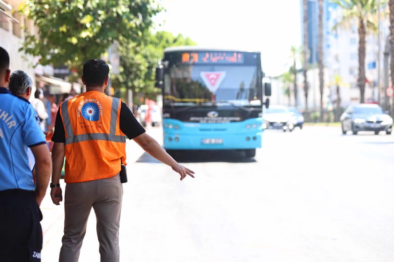 Büyükşehir ekipleri halk otobüslerinde klima denetimlerini sürdürüyor