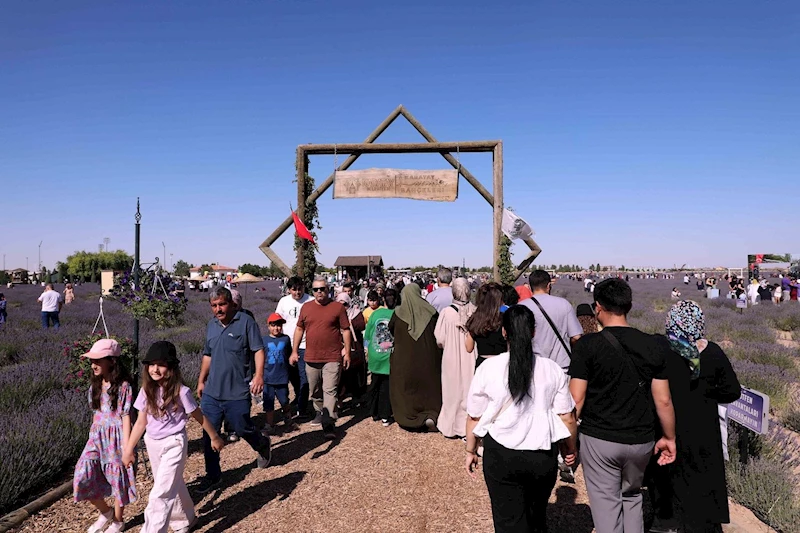 KARATAY’IN MOR GÜZELLİĞİ REKORLA TAÇLANDI