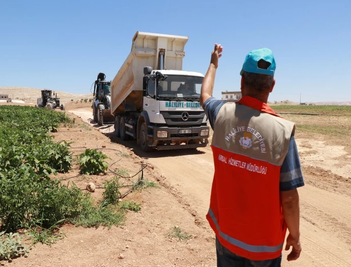 HALİLİYE BELEDİYESİ’NDEN MEHMETÇİK MAHALLESİ’NE ÜSTYAPI HAMLESİ