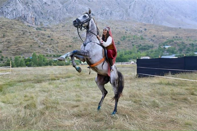 GÖKBEL’DE SPOR KÜLTÜR VE DOSTLUK BİR ARADA