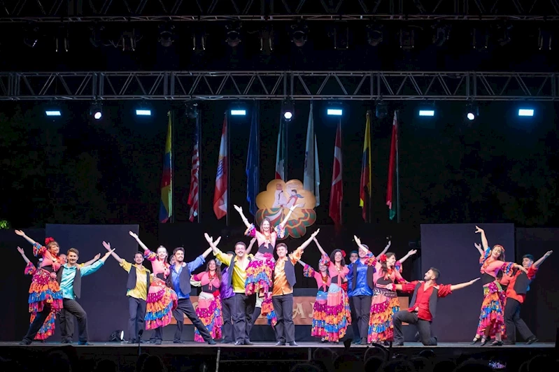 Nilüfer Halk Dansları Topluluğu İtalya