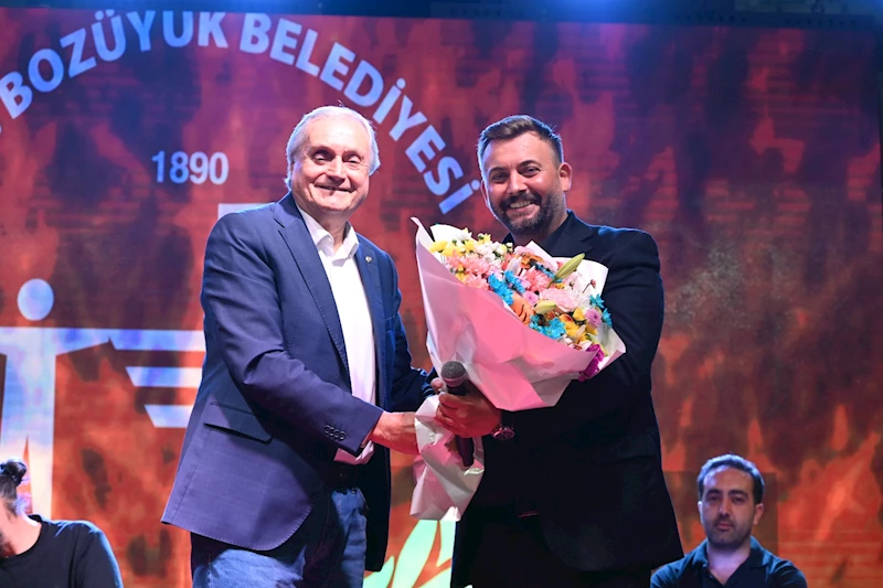 -SERKAN KIRANLI KURTULUŞ ETKİNLİKLERİNDE EĞLENDİRDİ