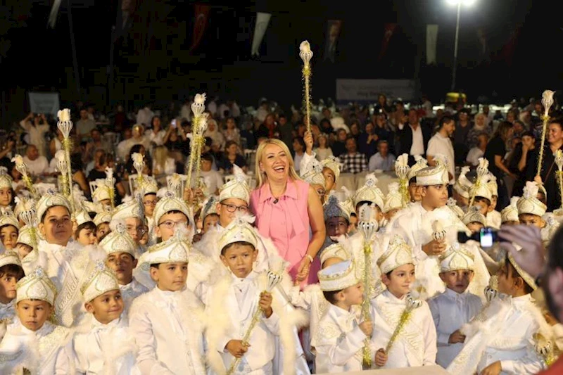 MERKEZEFENDİ BELEDİYESİ’NİN 5’İNCİ KEZ DÜZENLENEN SÜNNET ŞÖLENİ BÜYÜK İLGİ GÖRDÜ