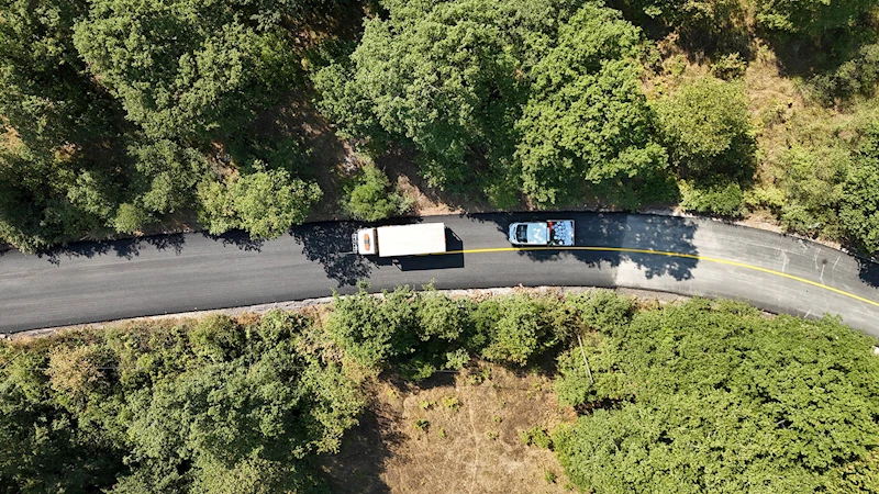 Büyükşehir yolları sil baştan yenilenen o ilçeyi şimdi tablo gibi işliyor