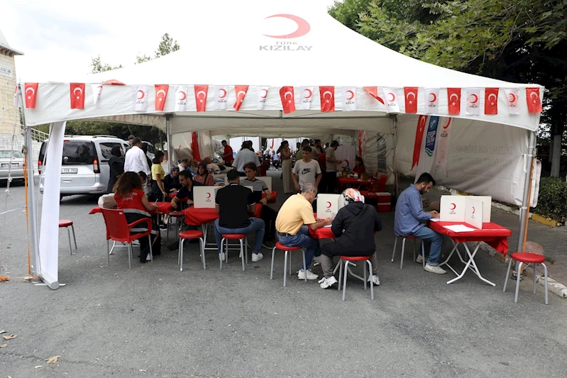 Eyüpsultanlılardan Kan Bağışı Seferberliği’ne büyük destek