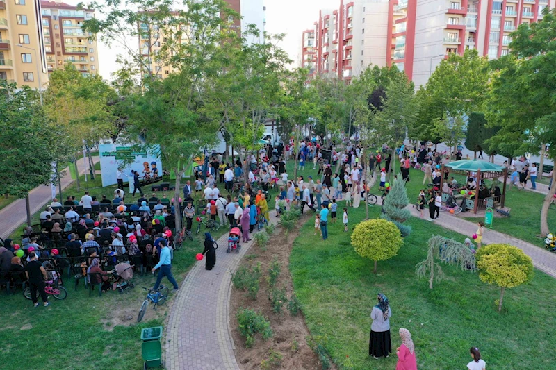 MERAM’DA DÜZ BİSİKLET YARIŞLARI RENKLİ GÖRÜNTÜLERLE SONA ERDİ