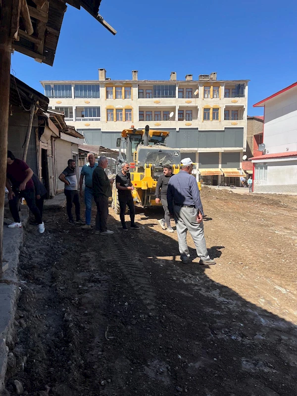 EŞBAŞKAN SÖYLEMEZ GARAJDAKİ ASFALT ÇALIŞMLARINI İNCELEDİ