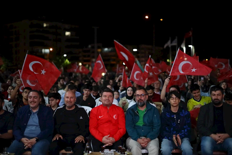 BAŞKAN DİNÇER, EUROBASKET 2025 FİNAL HEYECANINI AKSARAYLILARLA YAŞADI