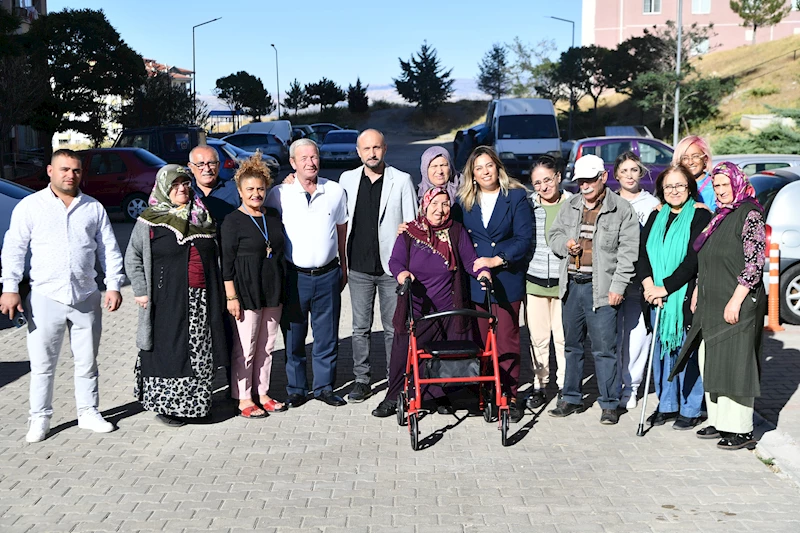 Sibel Emre’den Engelli Vatandaşa Doğum Günü Sürprizi