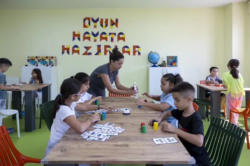 Mersin Büyükşehir’in ‘Akıl ve Zeka Oyunları Atölyesi’nde Eğlence ve Öğrenme Bir Arada
