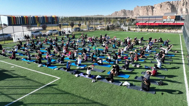 Kadınlar, İpekyolu’nda Açık Hava Spor Etkinliğinde Buluştu