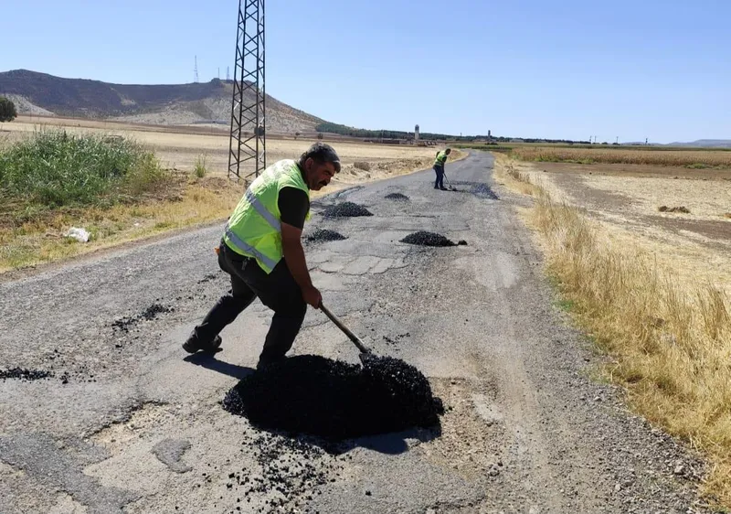 Mardin Büyükşehir Belediyesinden Mazıdağı’nda Yol Çalışmaları Seferberliği