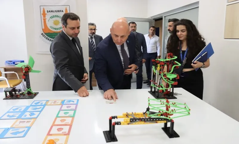 BÜYÜKŞEHİR BELEDİYESİ DİJİTAL GENÇLİK MERKEZİ (DİGEM), GENÇLERİN HİZMETİNE AÇILDI